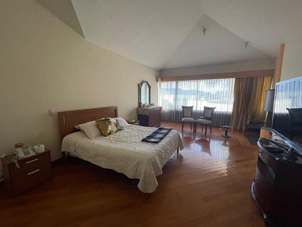 Amplia y Cómoda Casa con 4 Habitaciones de 860 m² en Venta Sector Miravalle Dentro de Urbanización — imagen 5