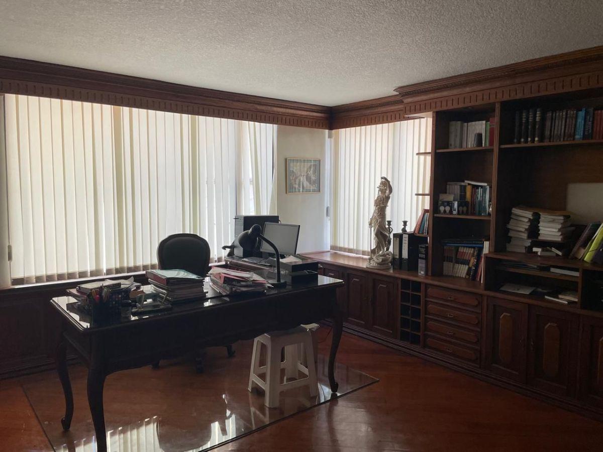Amplia y Cómoda Casa con 4 Habitaciones de 860 m² en Venta Sector Miravalle Dentro de Urbanización — imagen 3