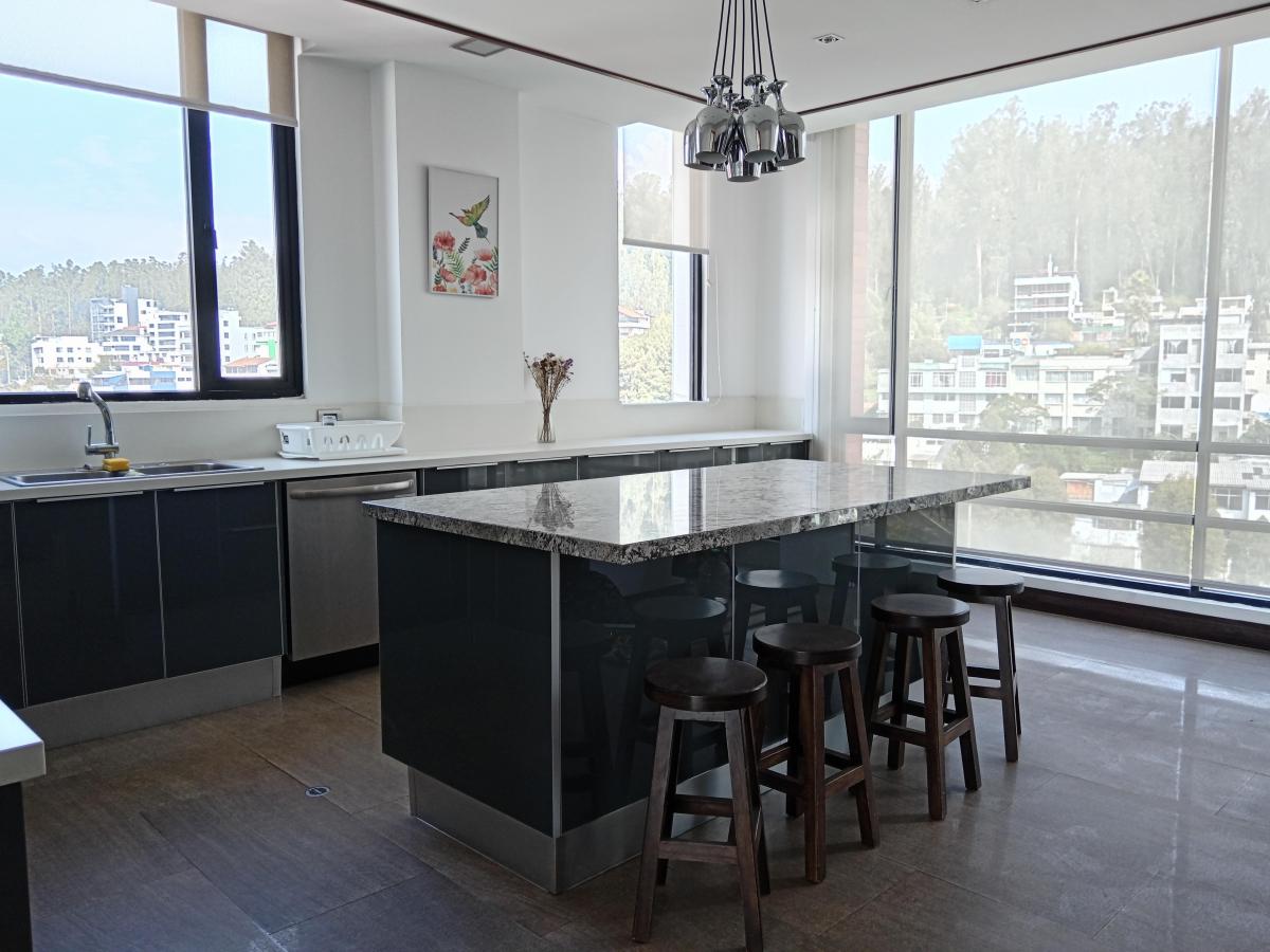 Se Vende Hermoso PH Vista 360, Batan. Provincia de Pichincha — imagen 4