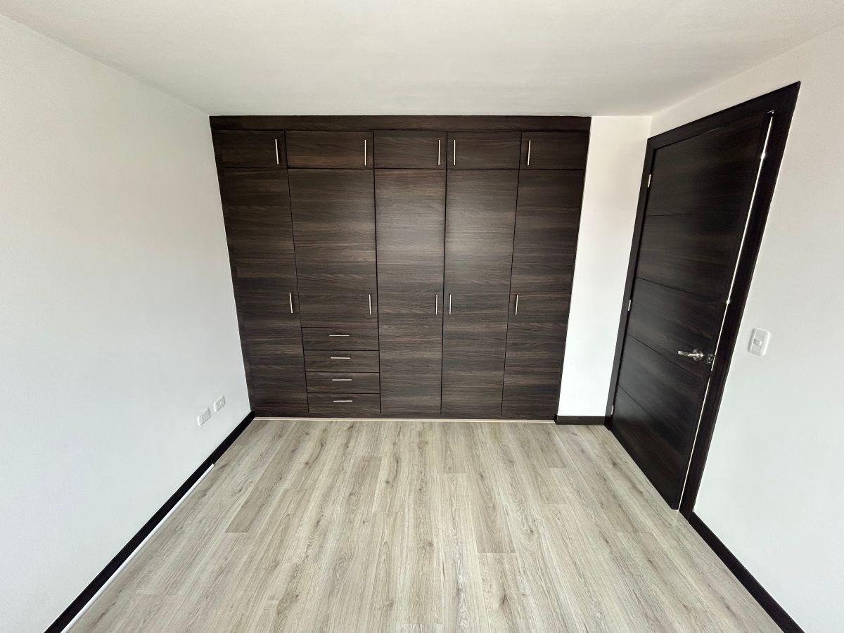 Venta Casa Moderna Cuatro Dorm. Terrraza — imagen 4
