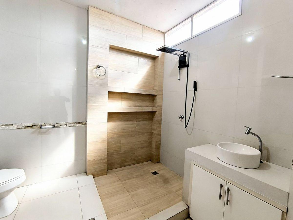 Se Vende Casa Cdla Las Brisas, Machala, El Oro — imagen 3