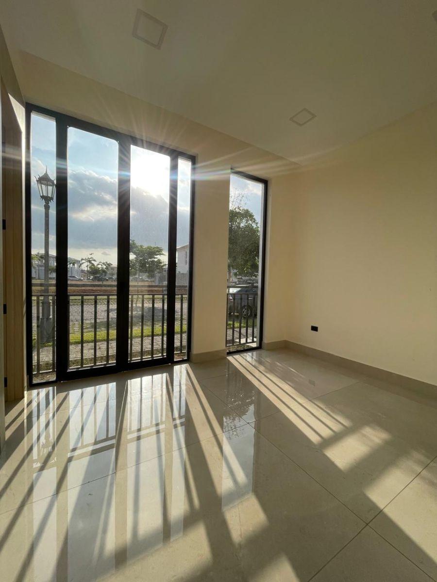Vendo Casa de Estreno en Urb. Aires del Norte, Guayas — imagen 3