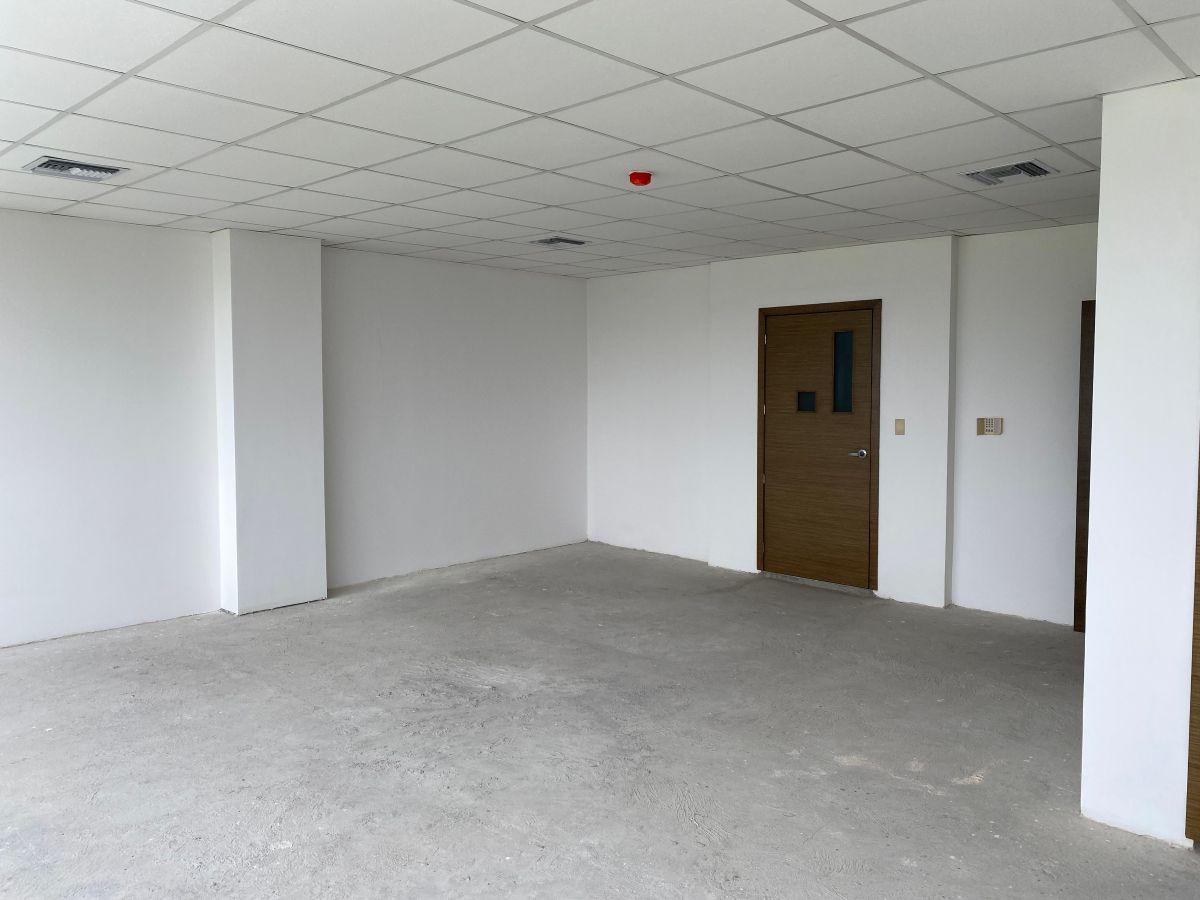 Oficina Comercial de 48 m² en Venta en Norte de Guayaquil, Guayas — imagen 3
