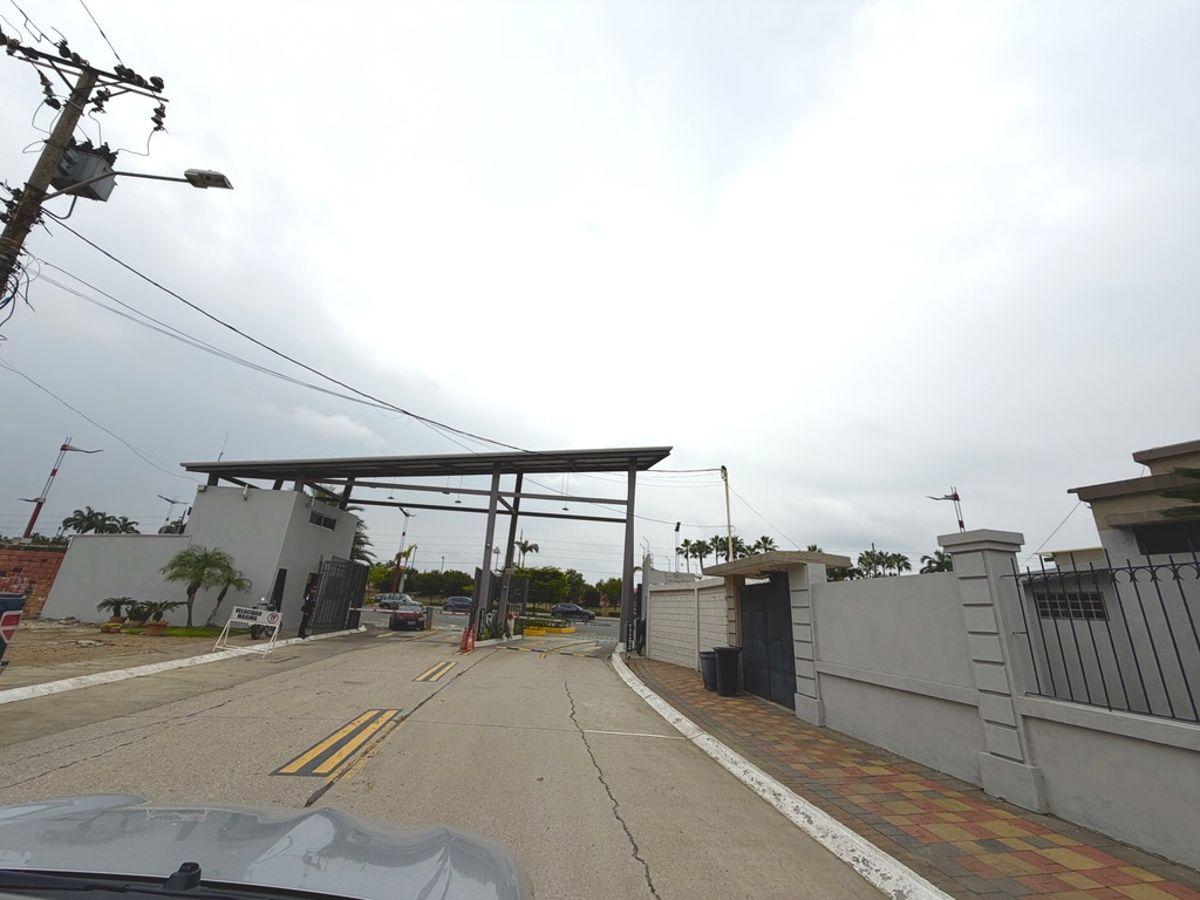 En Venta Terreno de Lujo en Urb. Biblos: El Escenario Para Tu Proyecto de Vida, Guayas — imagen 3