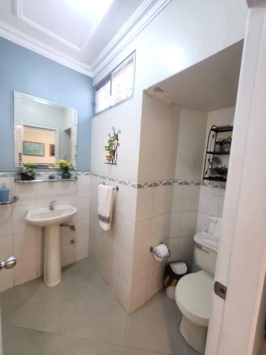 Casa Moderna en Venta | Conjunto Cerrado Santorini | Sector San Felipe | 3 Dorm. (War), Guayas — imagen 5