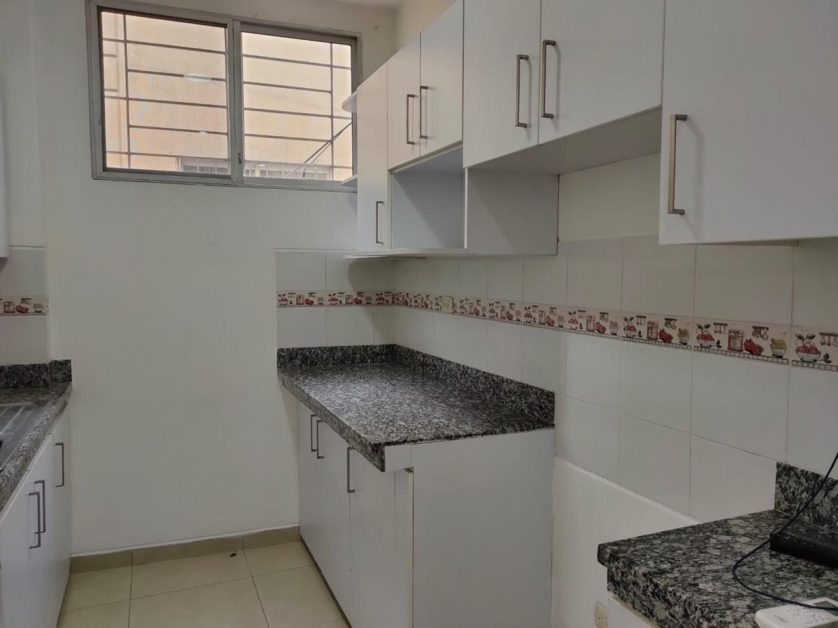 Departamento de Venta en Kennedy Norte, 1 Parqueo Cerrado, 2 Dorm., Guayas — imagen 4