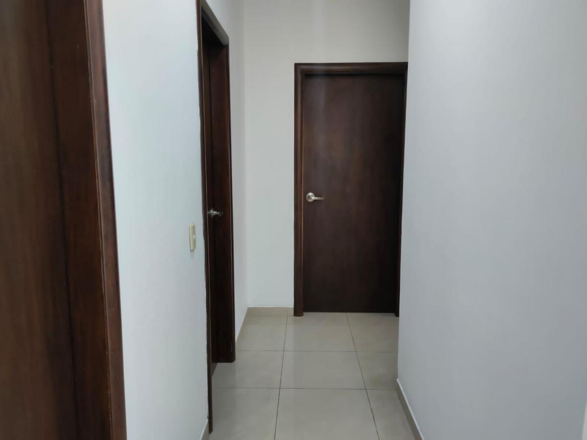 Departamento de Venta en Kennedy Norte, 1 Parqueo Cerrado, 2 Dorm., Guayas — imagen 3