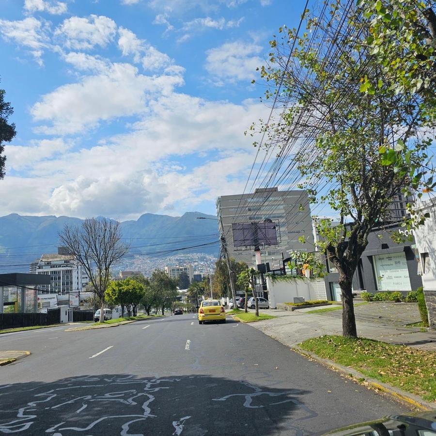 Casa Comercial en Venta, Sector Gonzalez Suarez. Provincia de Pichincha — imagen 5