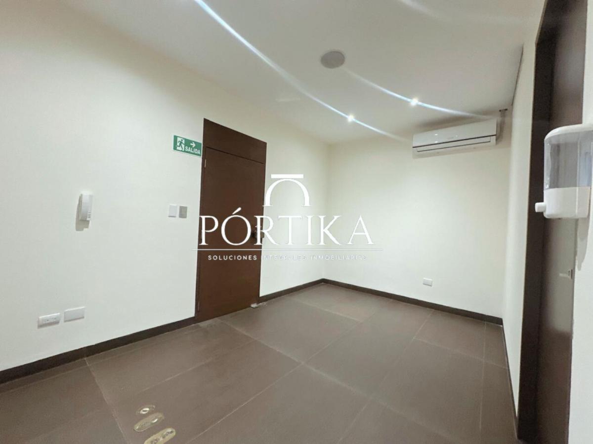 Venta Oficina - Edificio Blue Towers - Kennedy Norte, Guayas — imagen 3