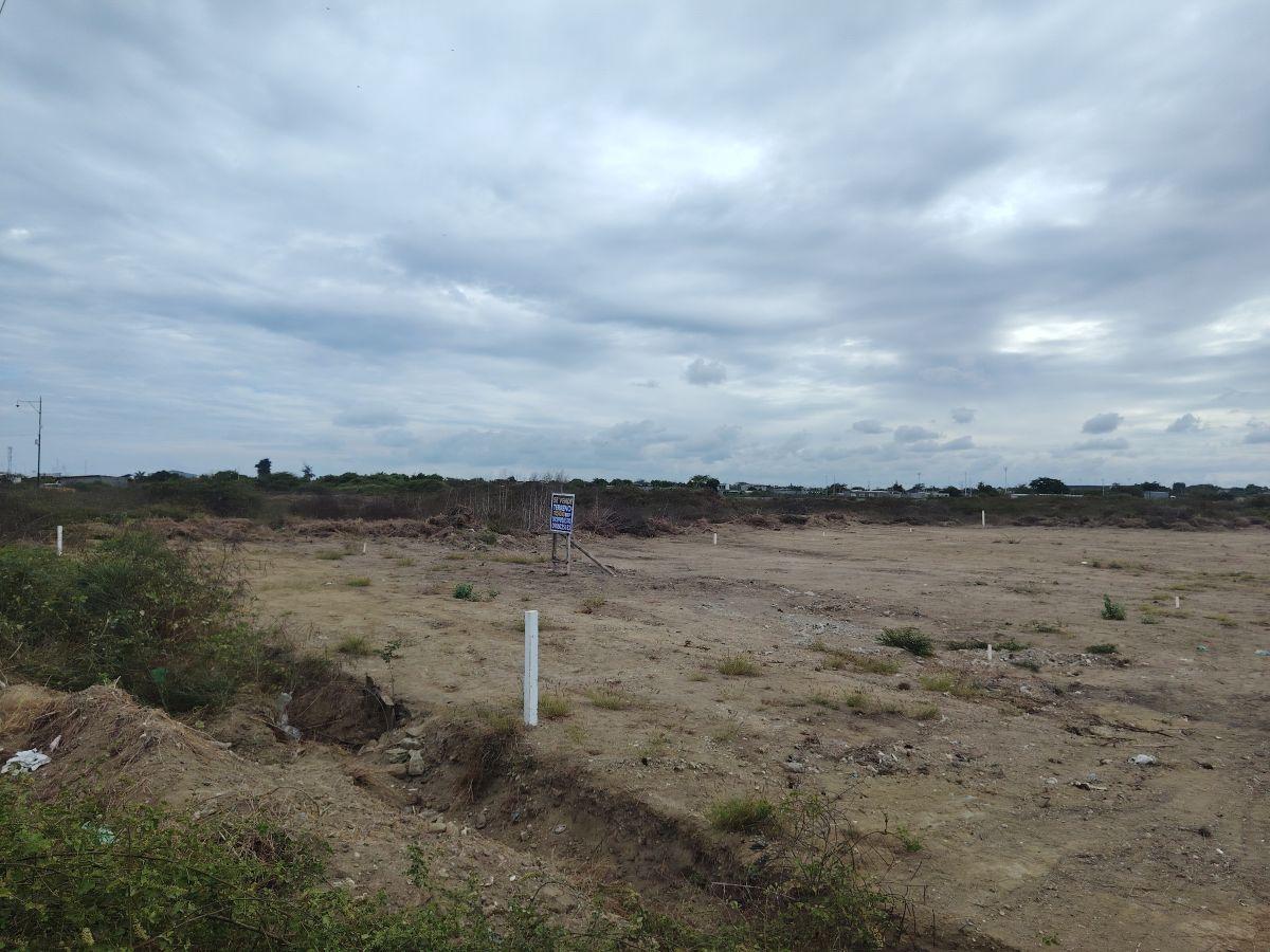 Vendo Terreno Esquinero de 1500 m² en La Via Principal de Punta Carnero Salinas — imagen 3