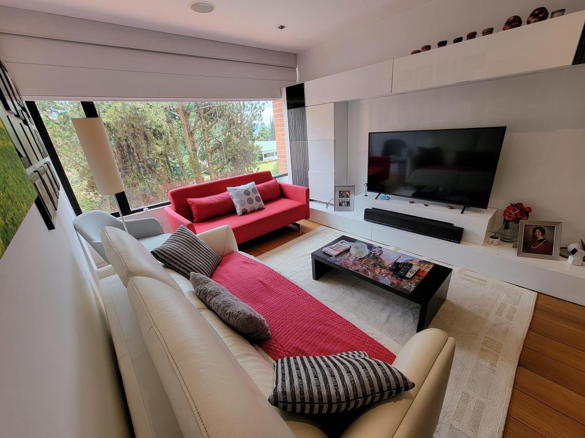 Departamento Amoblado de Venta en El Sector Quito Tenis de 325 m con Terraza Privada — imagen 5