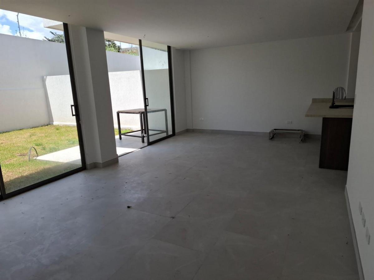 Venta Casa Conjunto Residencial Privado en Tumbaco — imagen 5