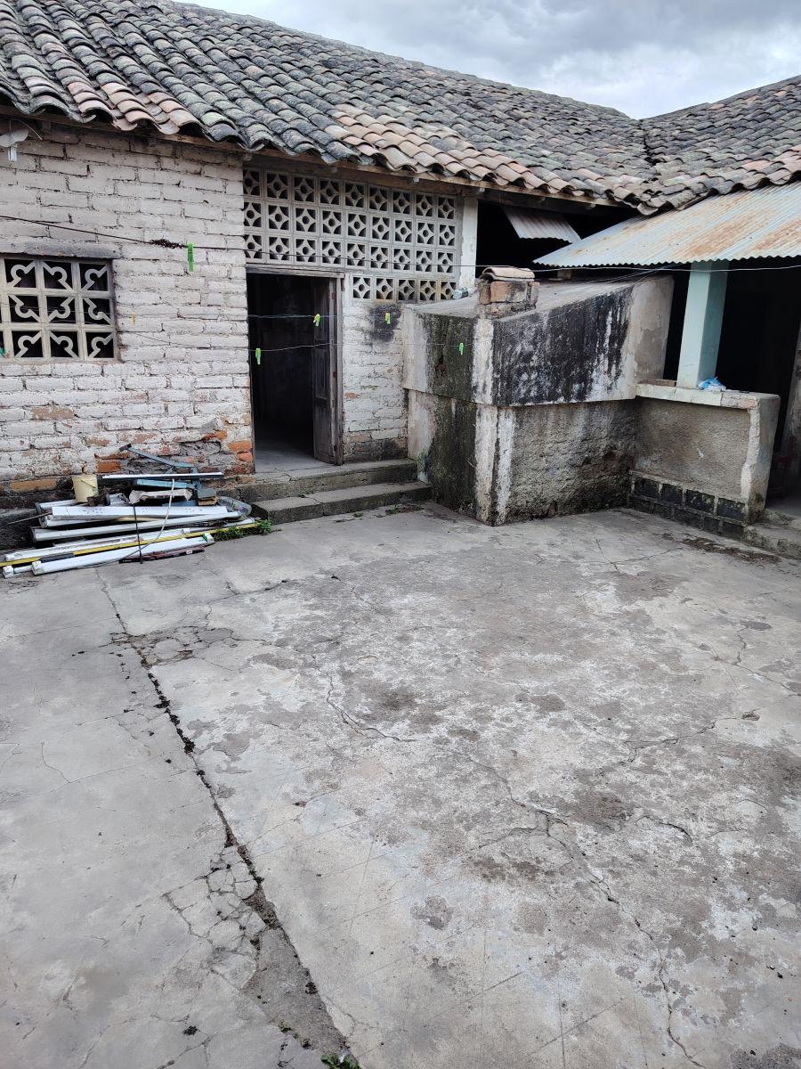Casa con 800 m² Antigua con Terreno y 4 Recámaras en Venta en Atuntaqui, Imbabura — imagen 5