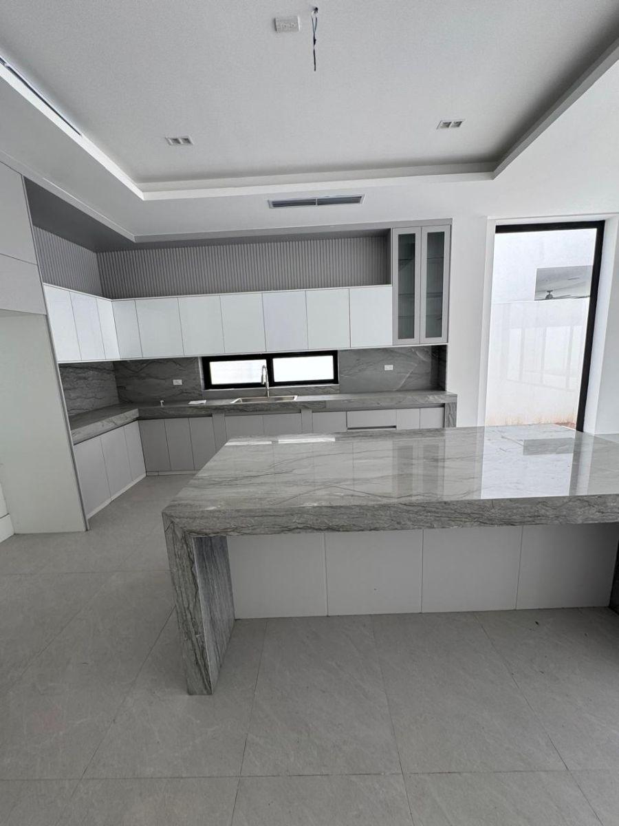 Estrene Casa en Mocoli con 5 Habitaciones en Venta en Samborondón, 542 m², Guayas — imagen 4