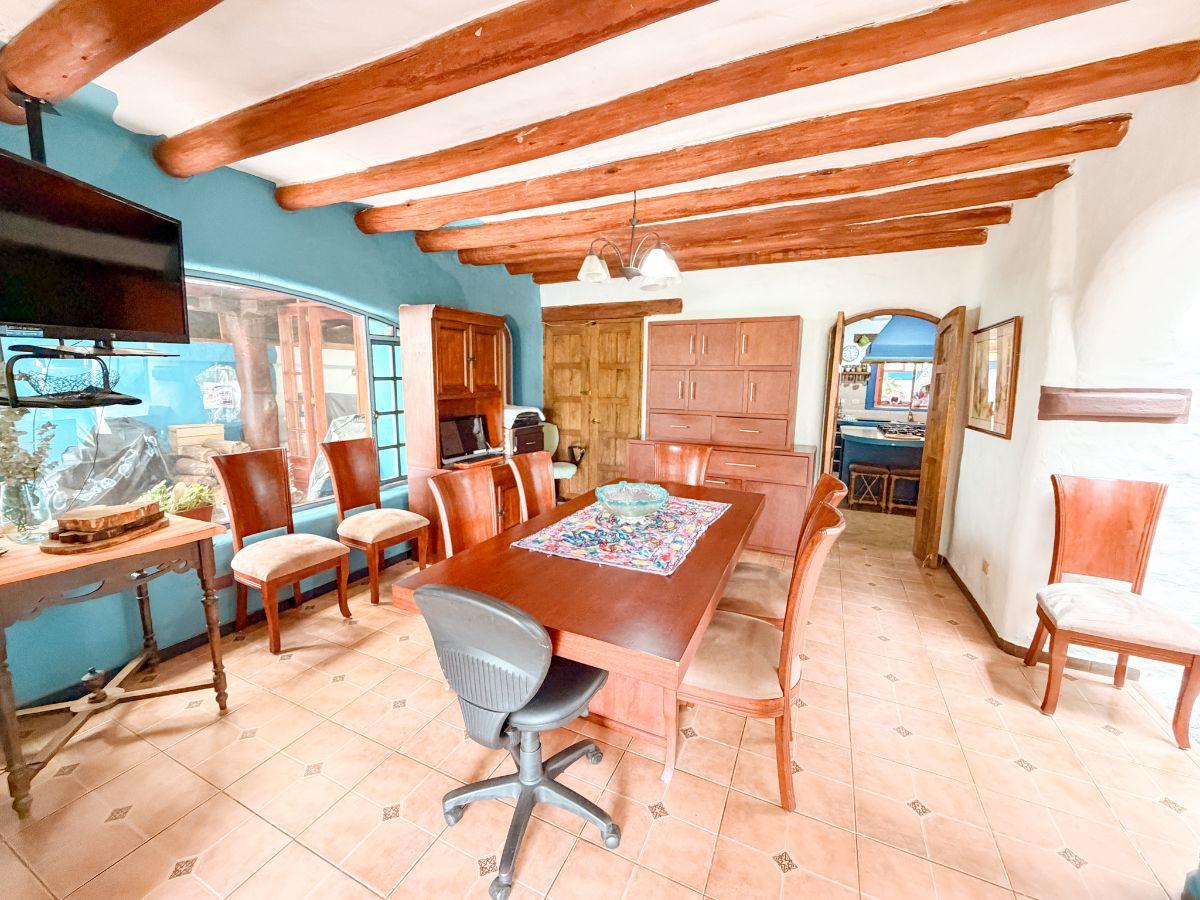 Vendo Amplia Casa Urbanización Los Almendros - Cumbaya — imagen 4
