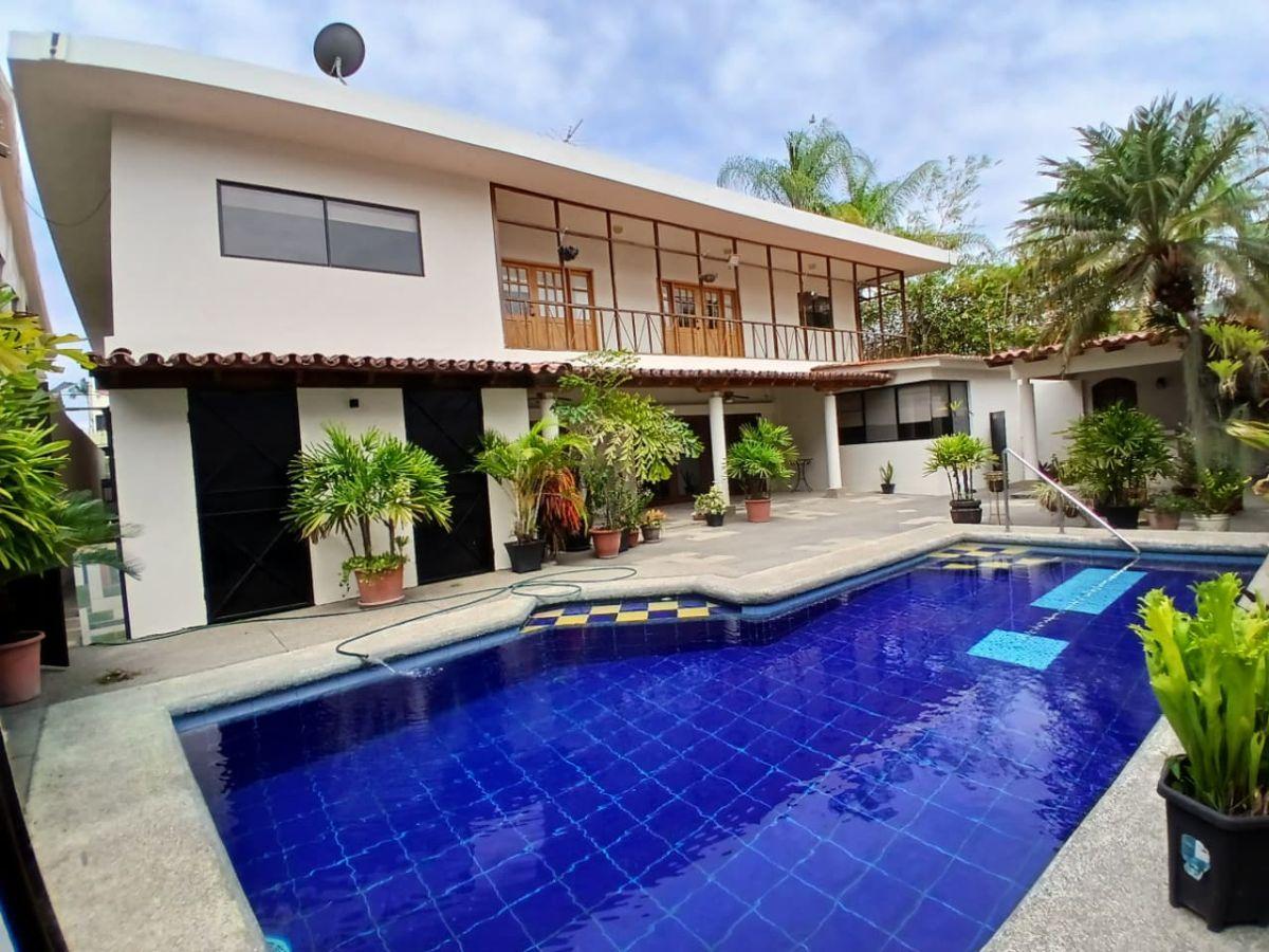 Casa Rentera en Venta en Puerto Azul Km. 10,5 Via a La Costa, Guayas — imagen 4
