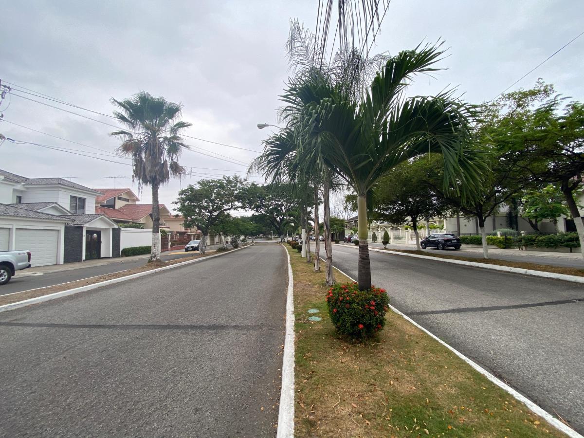 Espectacular Terreno en Puerto Azul, Guayas — imagen 4