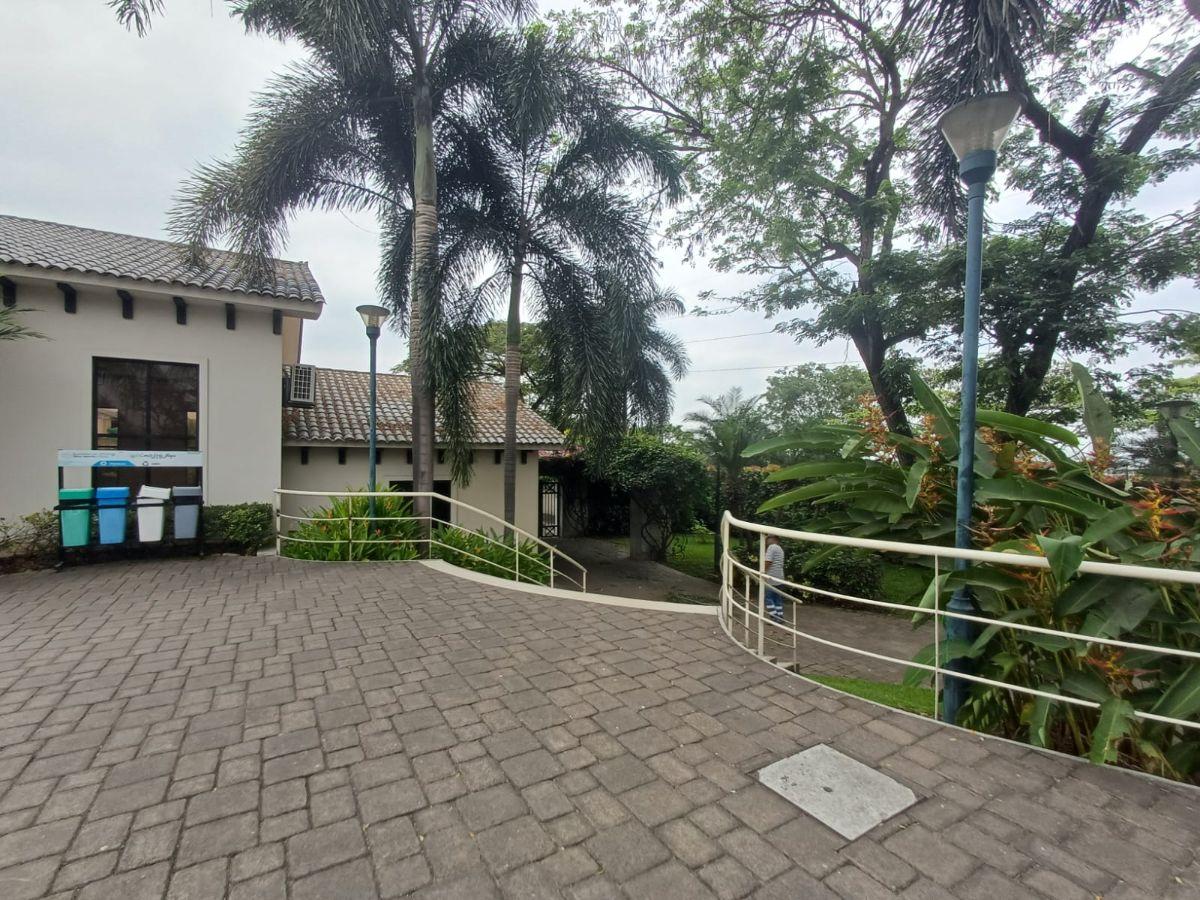 Venta de Terreno Residencial Via a La Costa, Guayas — imagen 3