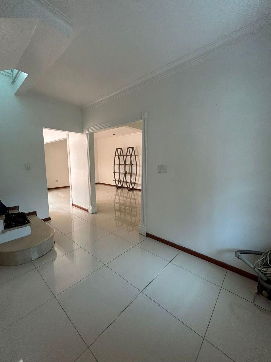 Casa de Venta Ceibos 4 Dorm. Los Girasoles, Guayas — imagen 3
