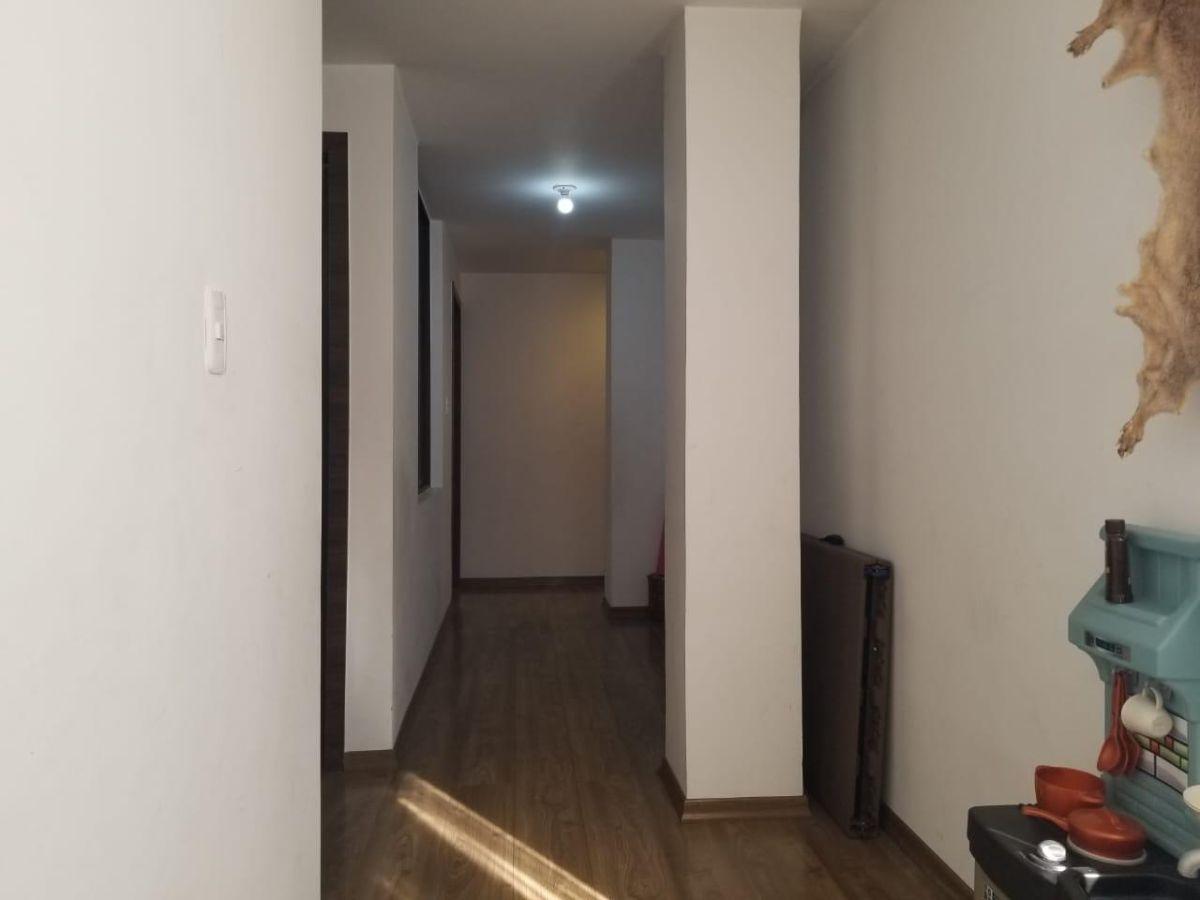 Casa Rentera con 5 Departamentos, Sector El Condado — imagen 4