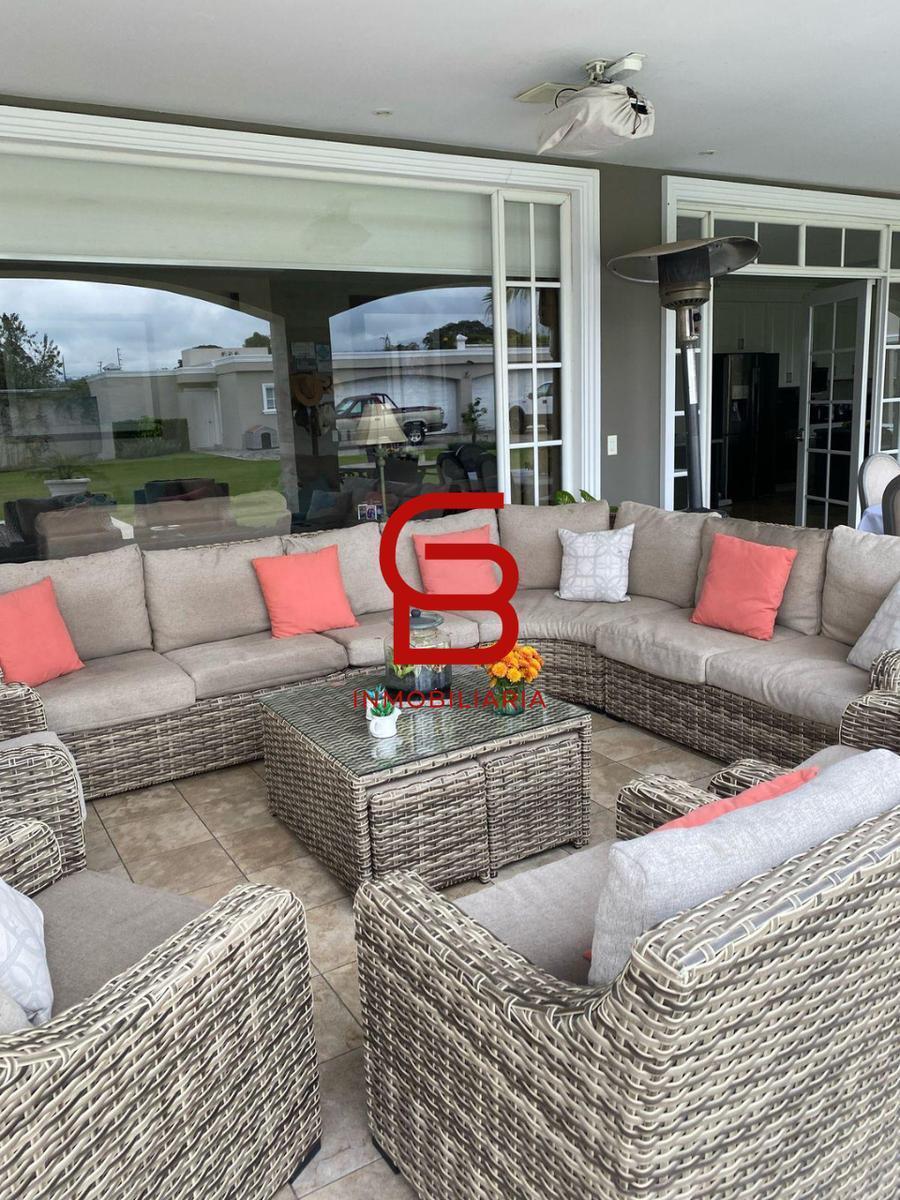 Vendo Casa con Piscina y Sala de Cine Terreno de 3570 m² y 768.80 Area de Construccion - Puembo — imagen 4