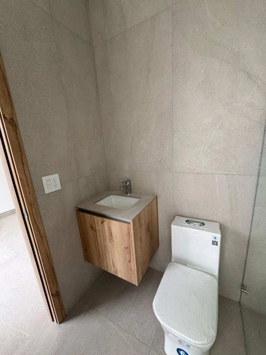 Departamento de 190 m² con 3 Habitaciones en Venta en Mocoli Vista Lago, Guayas — imagen 3