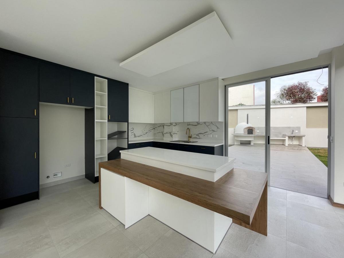 Casa de Venta en Santa Rosa de Nayon — imagen 4