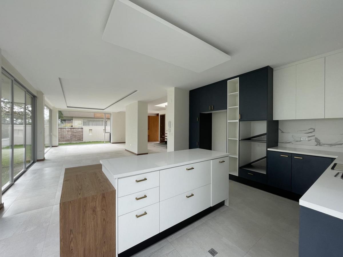 Casa de Venta en Santa Rosa de Nayon — imagen 3