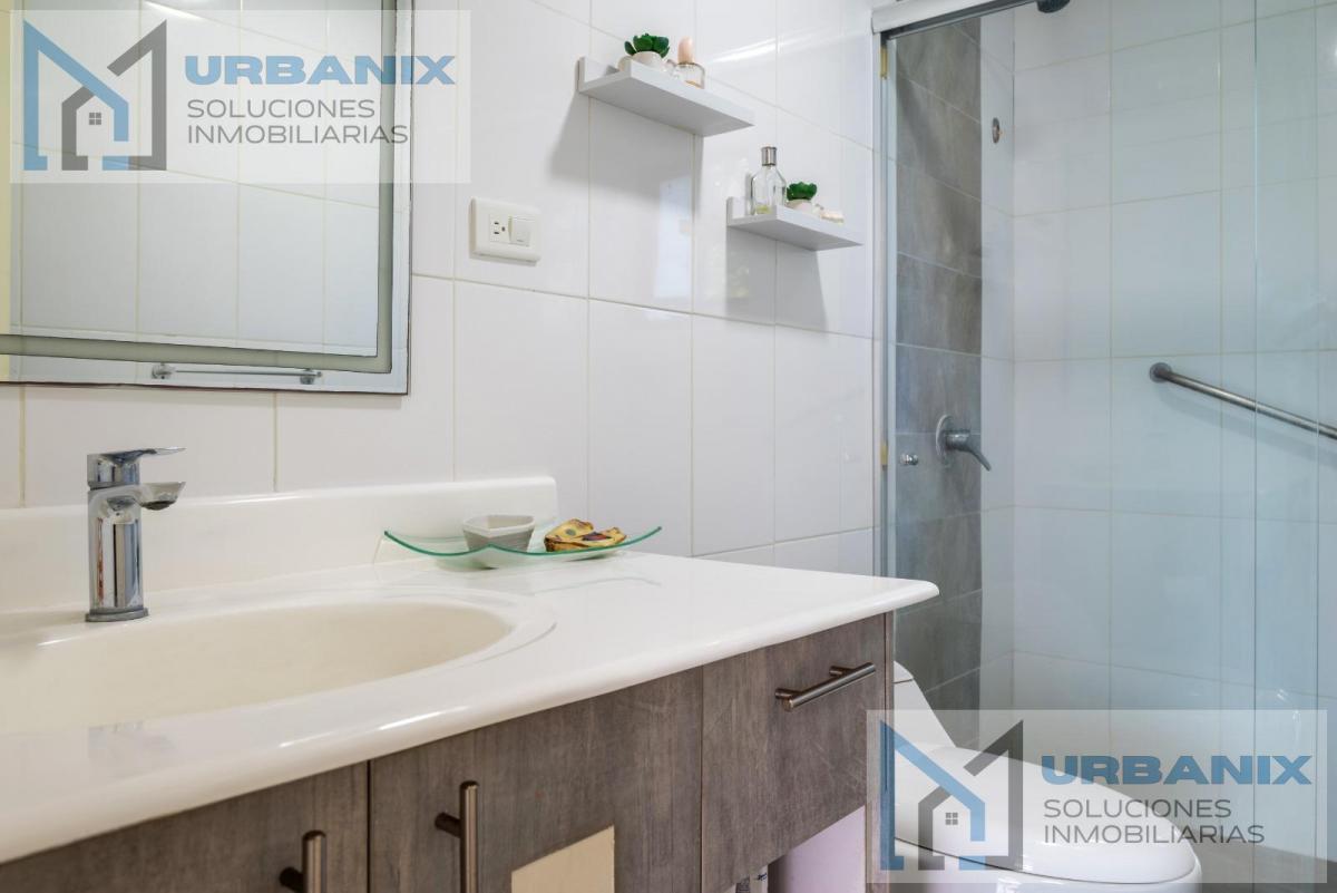 Lista! Amoblada! Casa en Urbanización Playa Escondida - Jama Manabí, Manabí — imagen 4