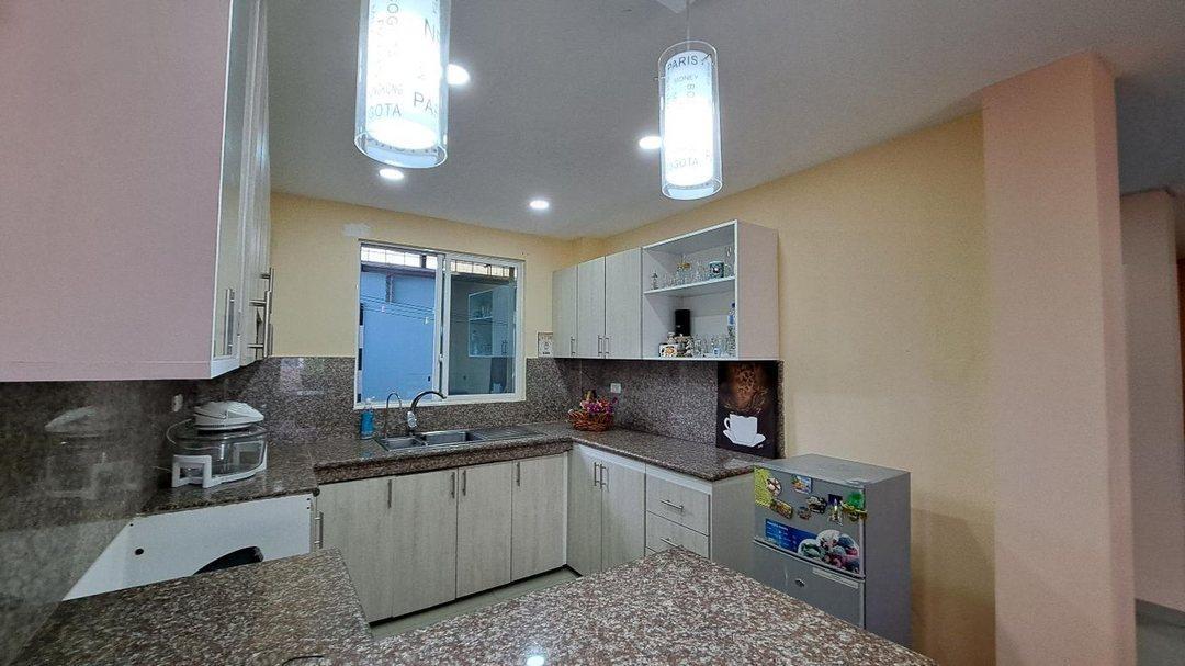 Casa Amoblada de Venta en Manta Condominio Privado L/f, Manabí — imagen 3