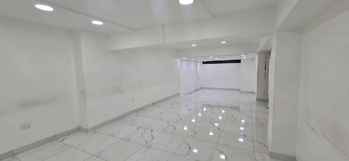 Venta de Casa de 620 m² Para Oficinas Junto Al Colegio Benalcázar — imagen 4