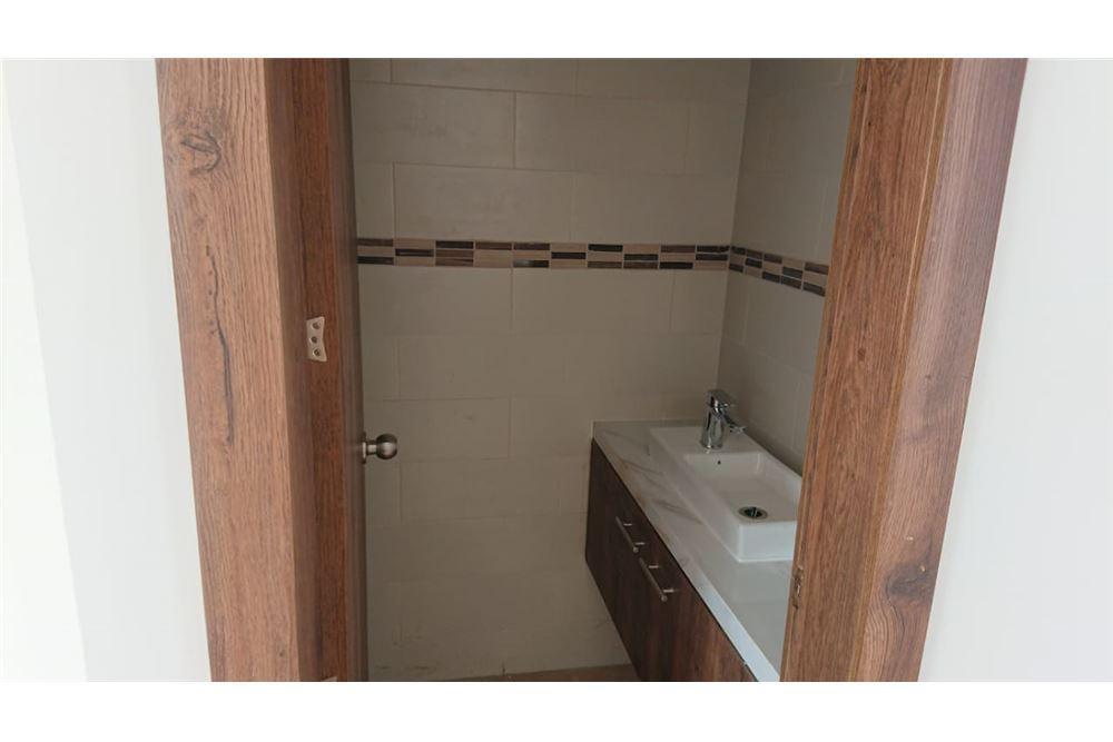 Casa en Venta - Ciudadela - Manta, Manabí — imagen 4