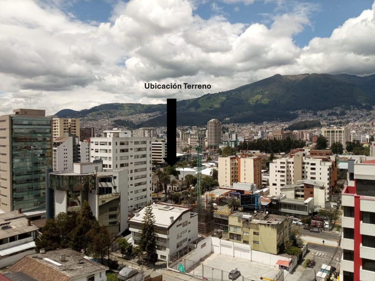Vendo - Estupendo Terreno - Av 6 de Diciembre — imagen 4