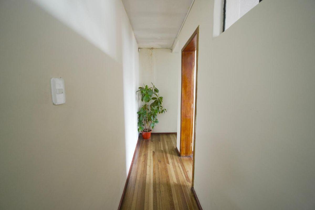 Vendo Casa, Sector Las Casas Bajo, 2 Departamentos, 1 Suite. Provincia de Pichincha — imagen 3