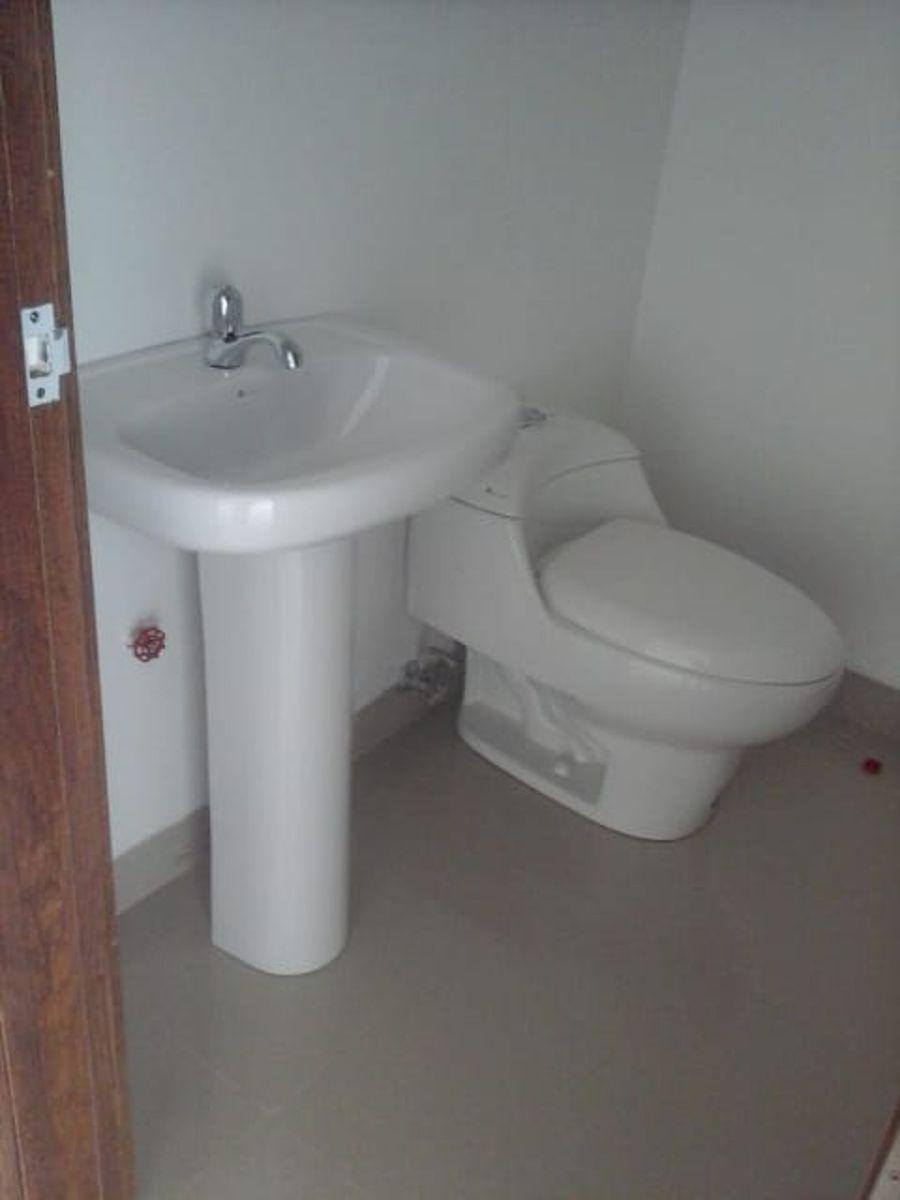 Oficina en Venta en Principal de Villa Club - Av Leon Febres Cordero (Rg), Guayas — imagen 4