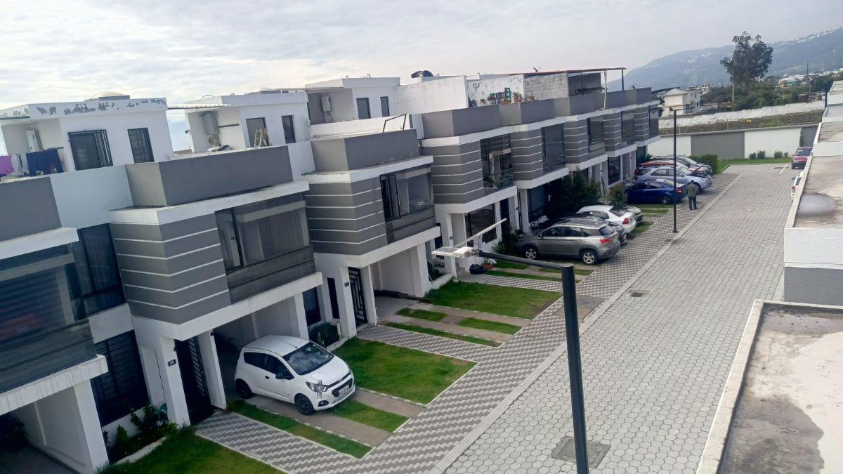 Venta Casa 3d Llano Grande Cerca Al Portal — imagen 4