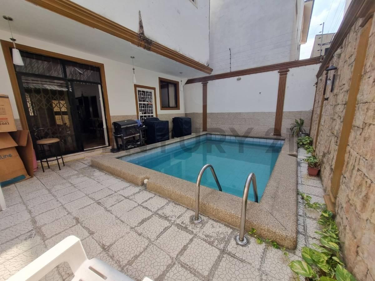 Casa en Venta de 3 Plantas con Piscina, 5 Cuartos, 4baños, 2 Medio Baño. Luisn. Guayas — imagen 3