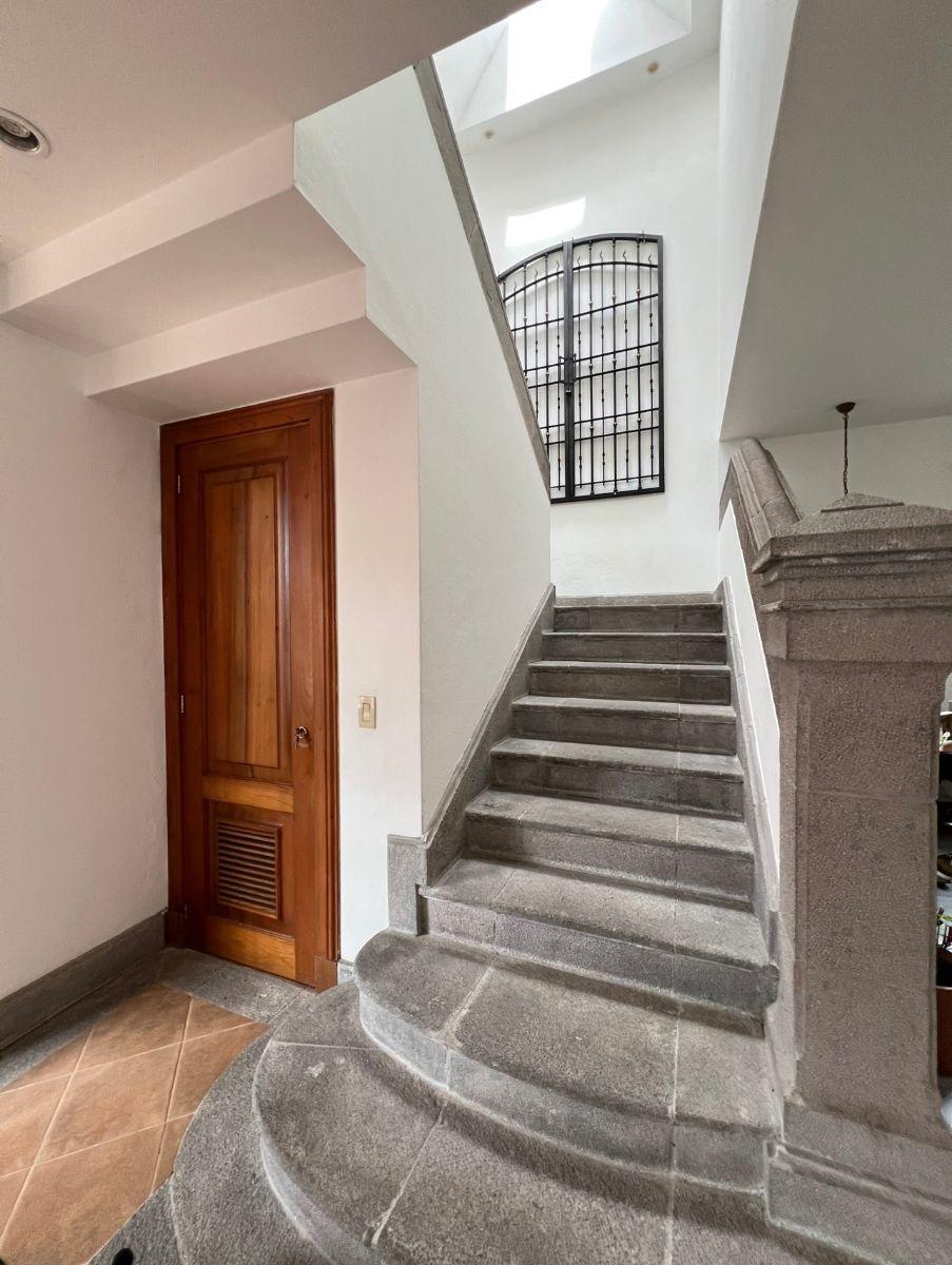 Vendo - Rento Hermosa Casa con Piscina, Urbanización La Viña, Dorm. en Planta Baja! — imagen 3