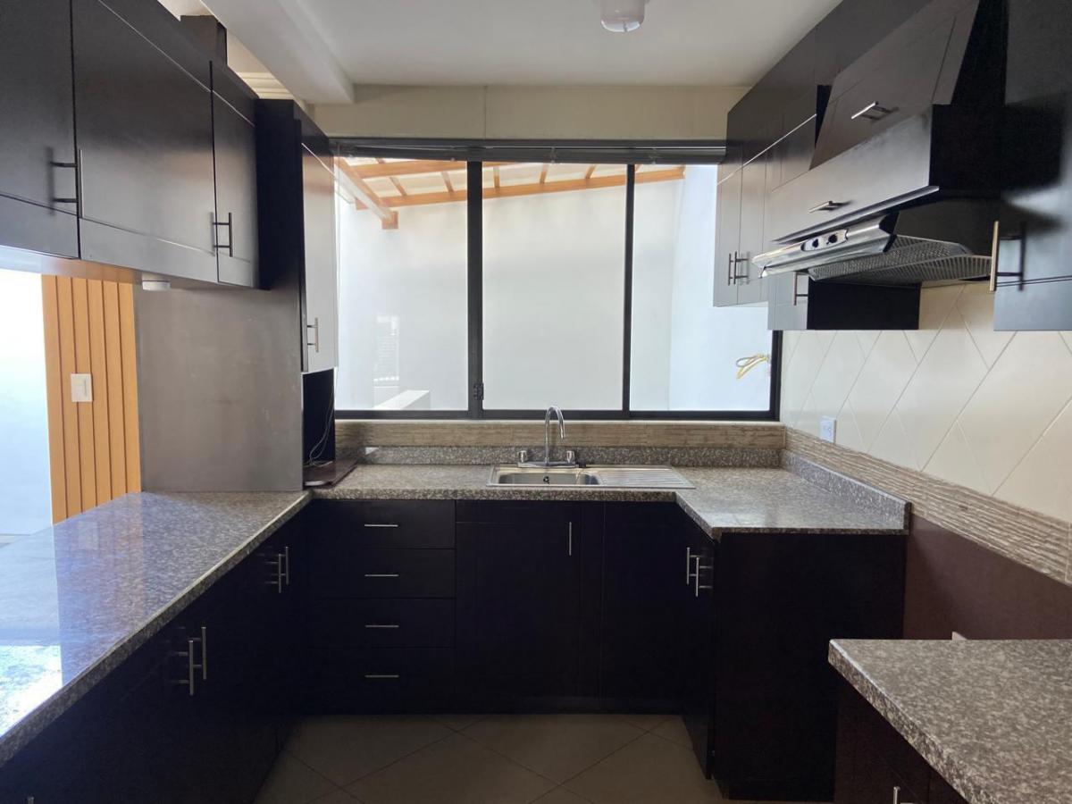 Casa en Venta, Urbanización, Racar, Azuay — imagen 4