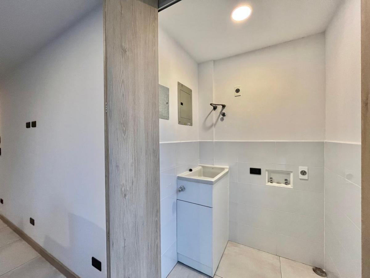 Departamento por Estrenar 2 Dorm. Cumbayá — imagen 3
