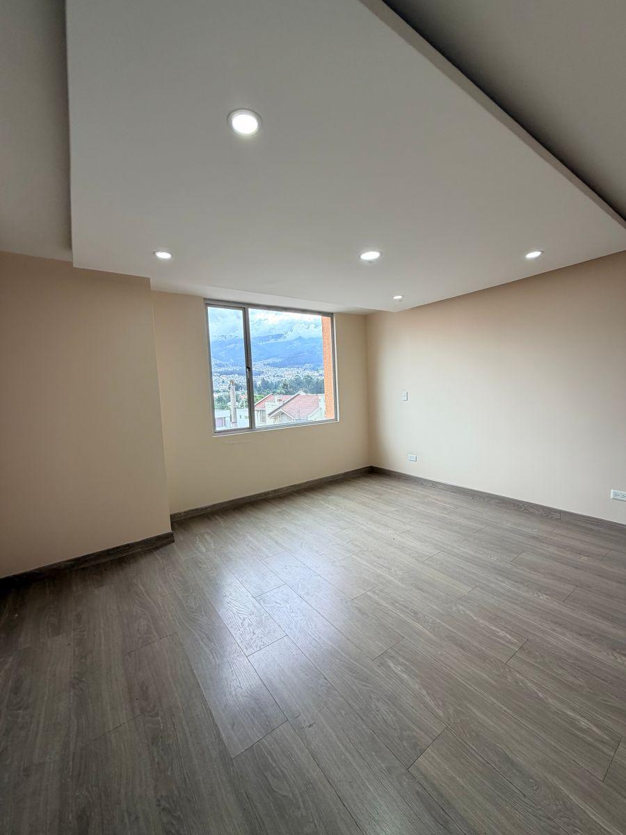 Casa en Venta 3 Habitaciones Carcelen Ponceano Balcón del Norte Conjunto con Piscina — imagen 5