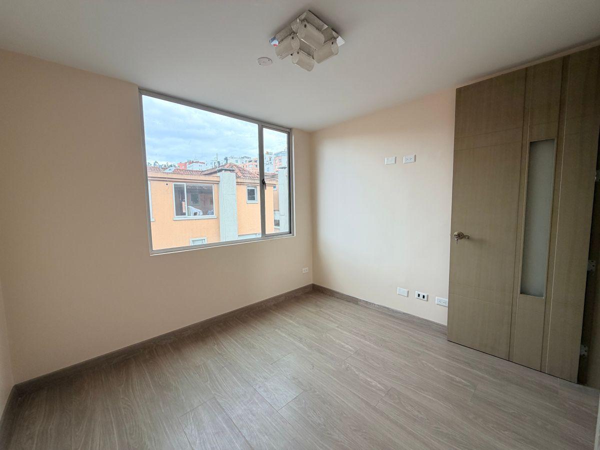 Casa en Venta 3 Habitaciones Carcelen Ponceano Balcón del Norte Conjunto con Piscina — imagen 4