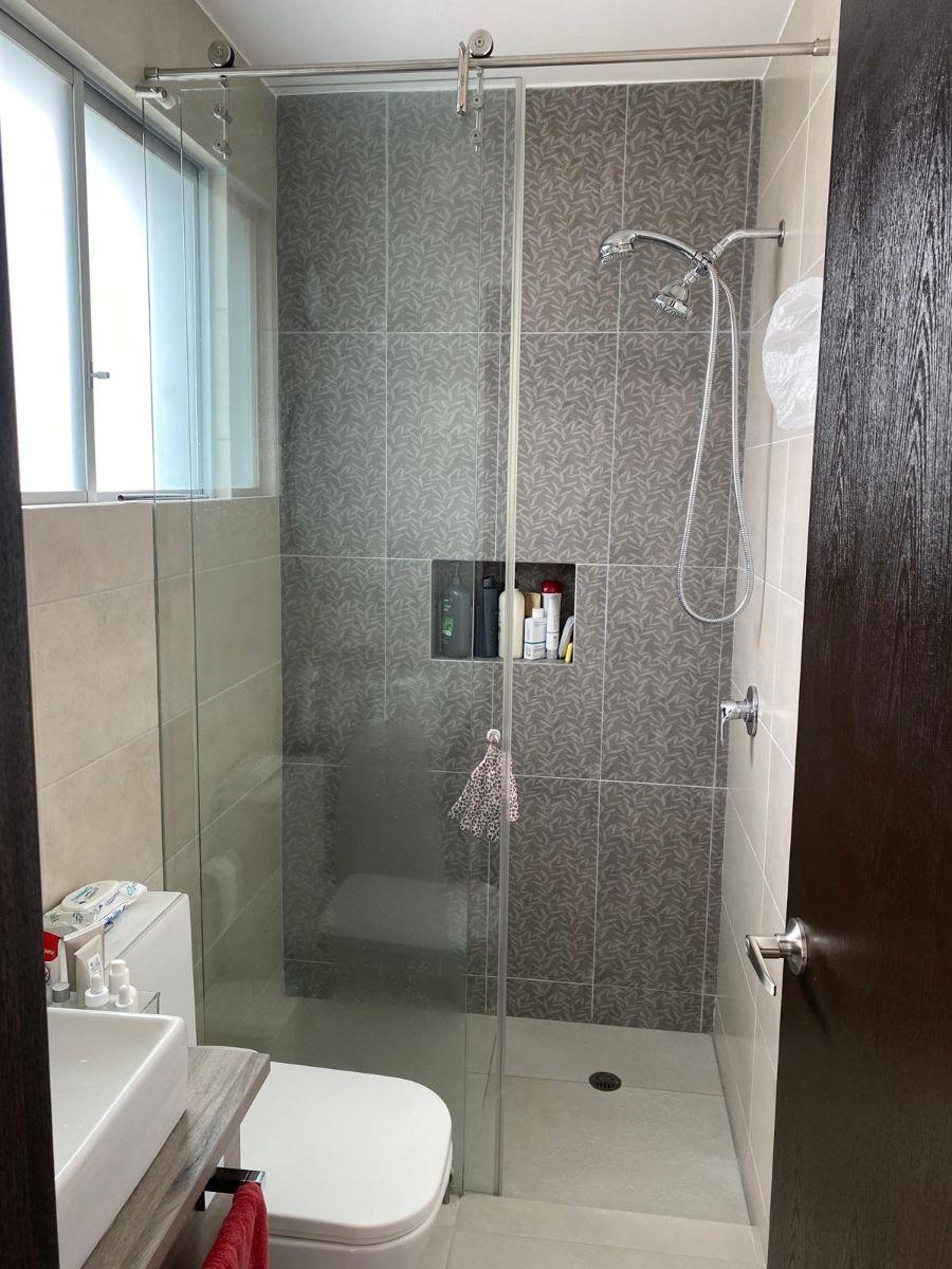 Vendo Casa de 125 m en Conjunto en Puembo — imagen 3