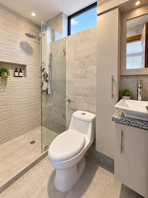🏡 Crédito MitiMiti **DEPARTAMENTO 3 DORMITORIOS POR ESTRENAR – $84.000** 📍 **SECTOR LA RUMIÑAHUI | NORTE DE QUITO** — imagen 2