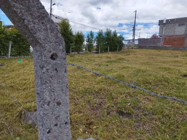 Terreno 897m2 Urbanismo Colina Alta — imagen 2