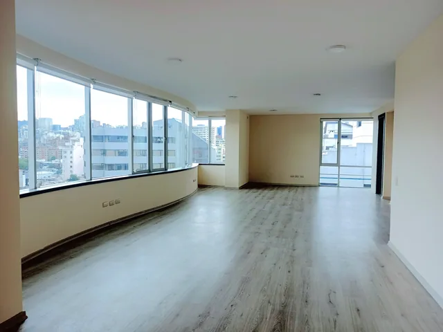 Vendo de oportunidad excelente OFICINA de 100 m2, Sector La Orellana — imagen 2