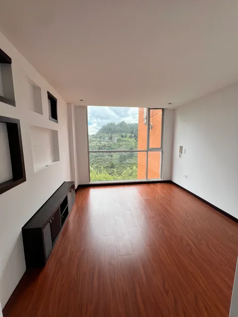 DEPARTAMENTO EN VENTA EN MONTESERRÍN | QUITO — imagen 2