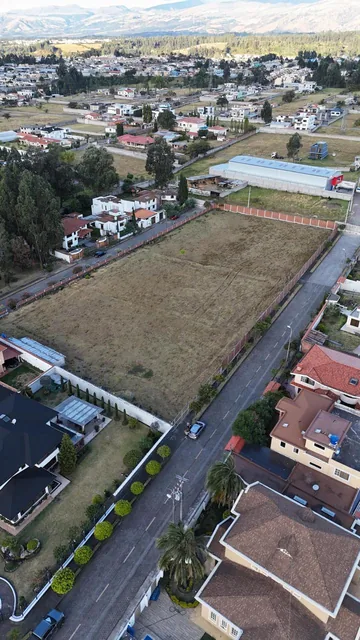 3 grandes lotes en venta en Urb. privada Los Bohios de Jatumpamba, Valle de los Chillos — imagen 2