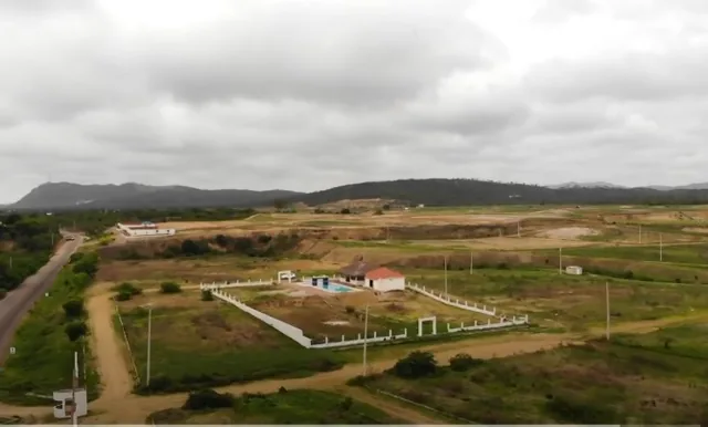 se vende terreno en Puerto Cayo — imagen 2