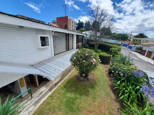 CASA EN VENTA EN LA FLORESTA | 360 m² — imagen 3